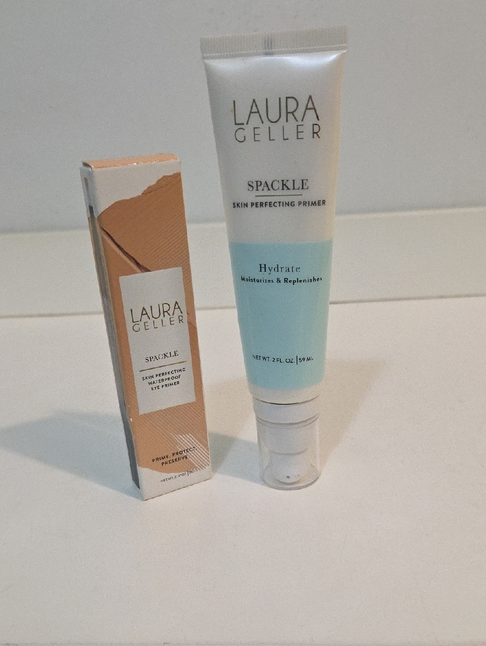 Laura Geller Spackle Hydrate Skin Perfecting Primer - White & Light Blue